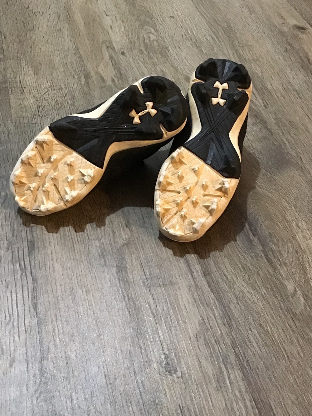 Under Armour Kids Black and White Turf Cleats - Picture 4 of 5